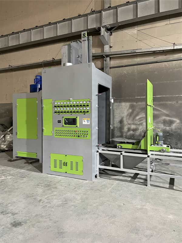 江蘇客戶定制大型大轉(zhuǎn)臺自動噴砂機，自動轉(zhuǎn)臺噴砂機